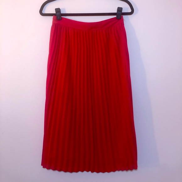 High-Rise Pleated A-Line Midi Skirt - Picture 2 of 4